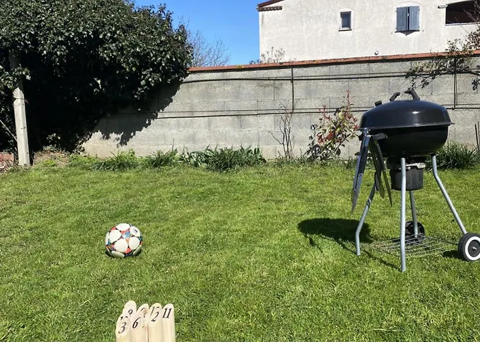 Appartement Tout Equipe 2 Chambres + Jardin